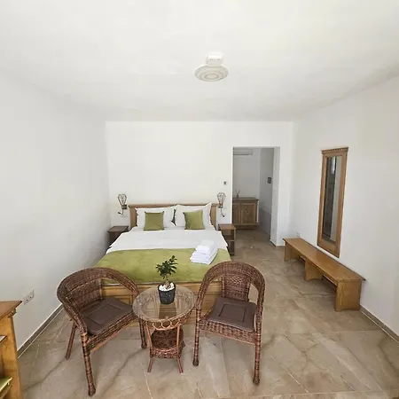 Δωμάτια σε οικογενειακή κατοικία Casa Boeriu