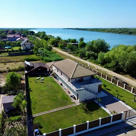 Δωμάτια σε οικογενειακή κατοικία Casa Boeriu
